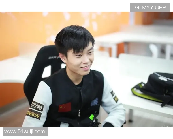 EDG电子竞技俱乐部：从崛起到全球荣耀，探索电竞传奇背后的奋斗与创新