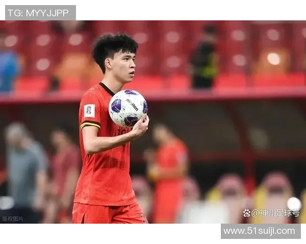 国足新帅上任首战告捷全队士气高涨瞄准世界杯赛场再创辉煌奋勇前 国足新帅上任首战告捷全队士气高涨瞄准世界杯赛场再创辉煌奋勇前