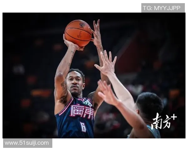 广东宏远迎战强敌激战全场 球迷热情高涨期待精彩对决