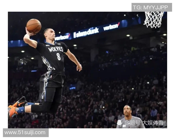 聚焦篮球巨星成长之路与赛场传奇故事全面解读他的人生奋斗史篇章